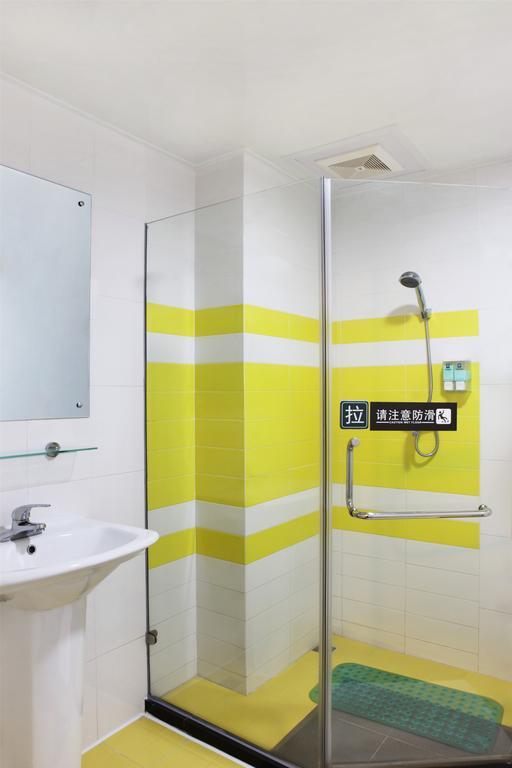 7Days Inn Guangzhou Jiaokou Subway Station 2Nd Εξωτερικό φωτογραφία