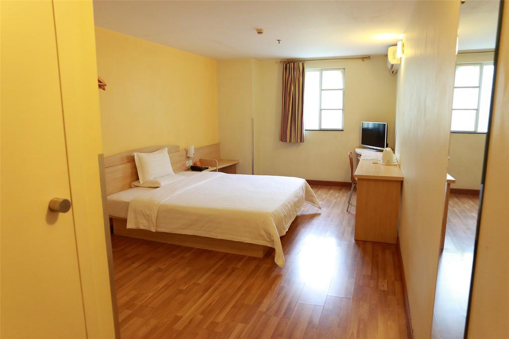 7Days Inn Guangzhou Jiaokou Subway Station 2Nd Εξωτερικό φωτογραφία