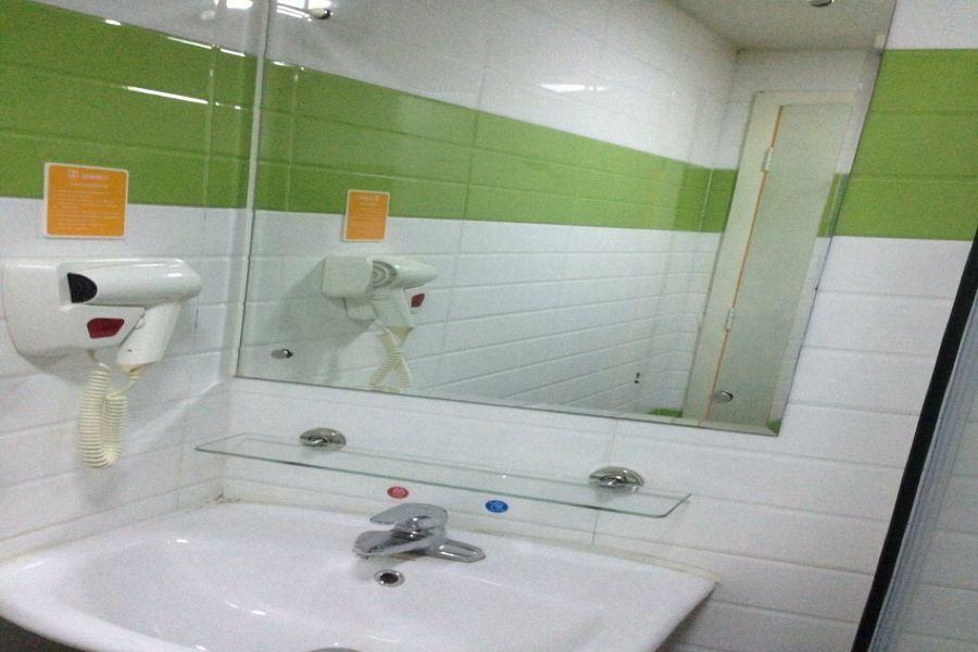 7Days Inn Guangzhou Jiaokou Subway Station 2Nd Εξωτερικό φωτογραφία
